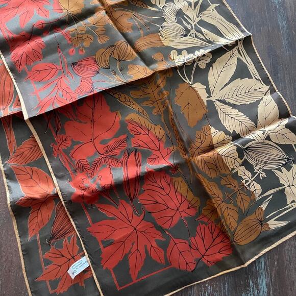 VERA SHEER Vintage Women's Scarf Rayon & Silk - Picture 2 of 8